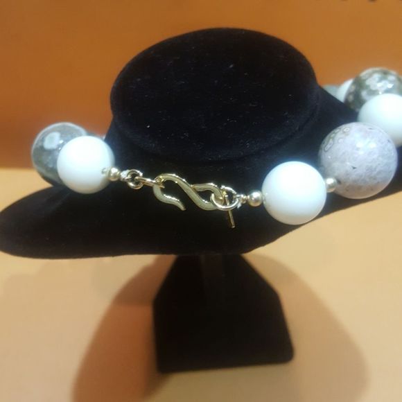 SOLD!! KENNETH LANE Polished Stone Necklace - 16" - Picture 4 of 4